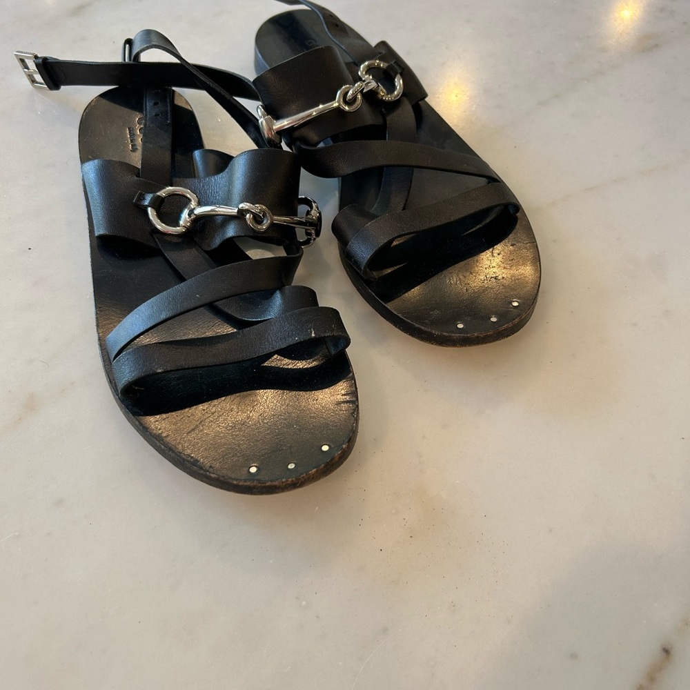 Black classic Gucci horse-bit sandal